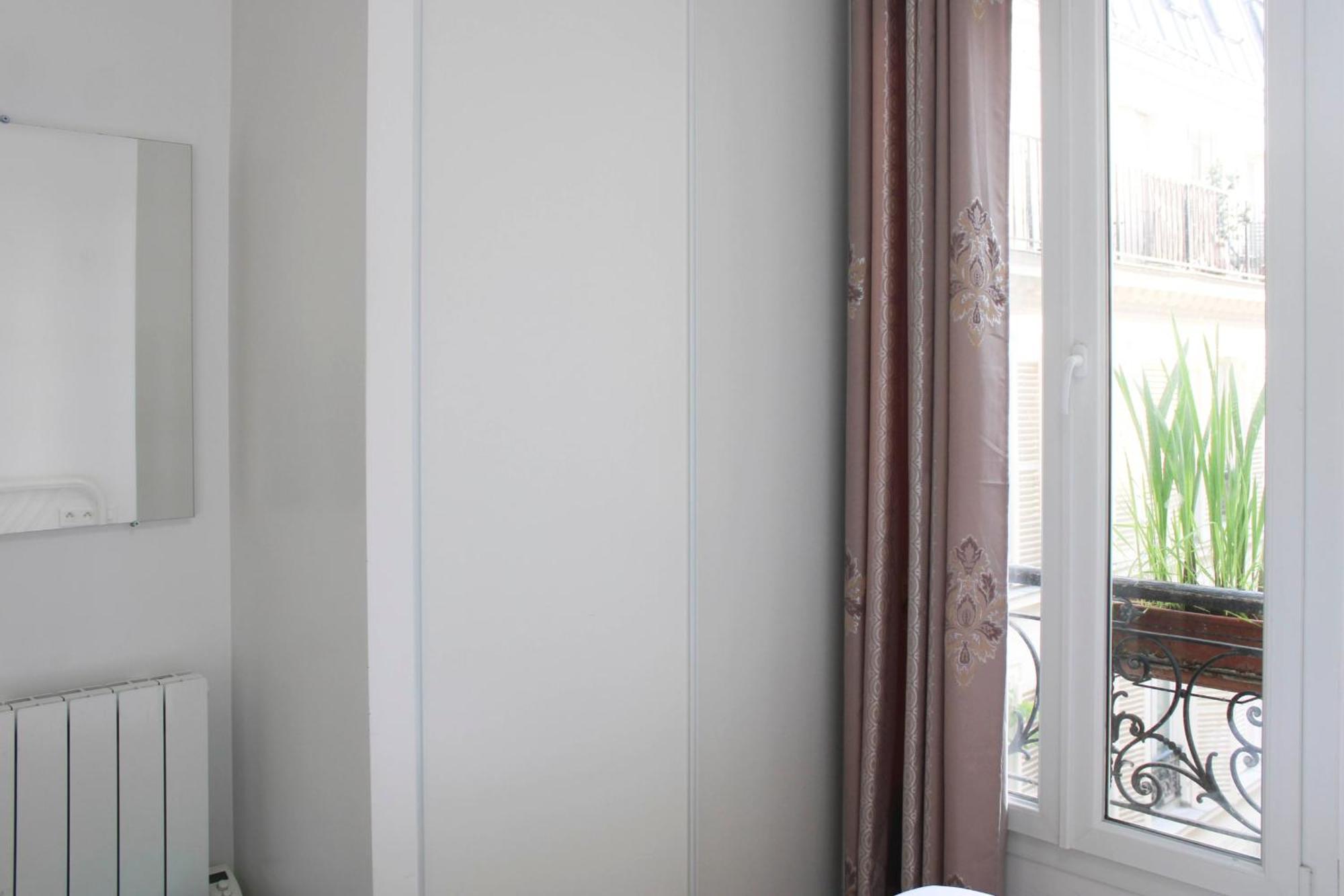 Apartment Charming Family T3 In The 10th