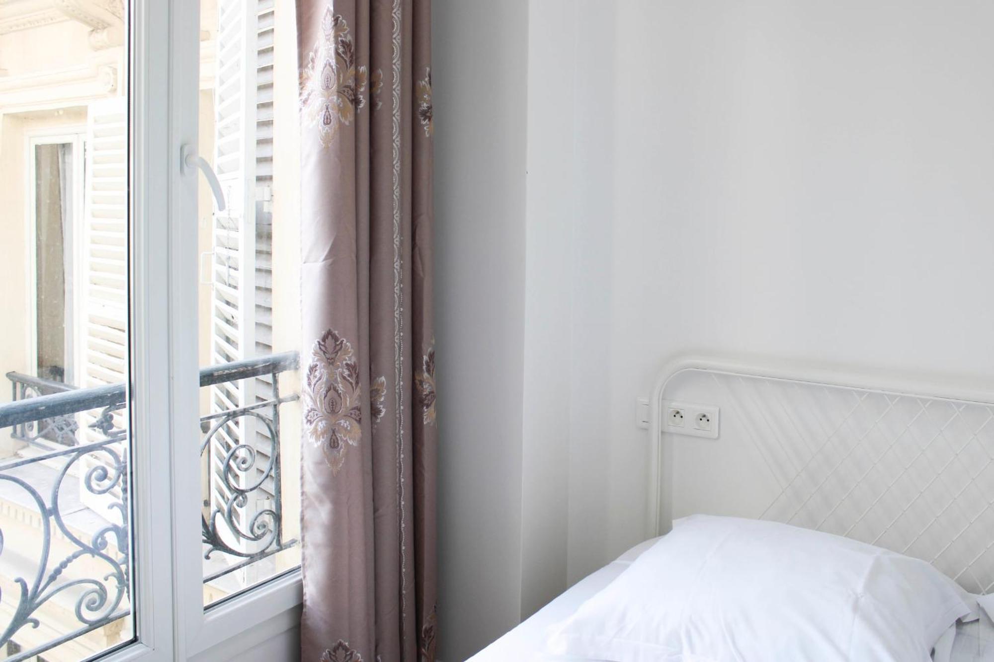 Apartment Charming Family T3 In The 10th *